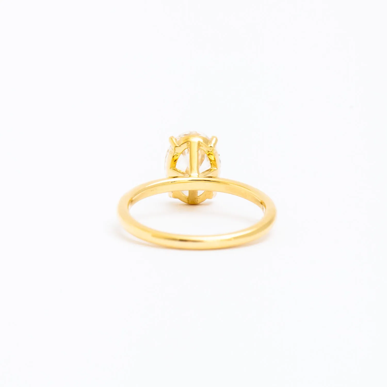 2.00 ct Lab-Grown Oval Coursière Solitaire