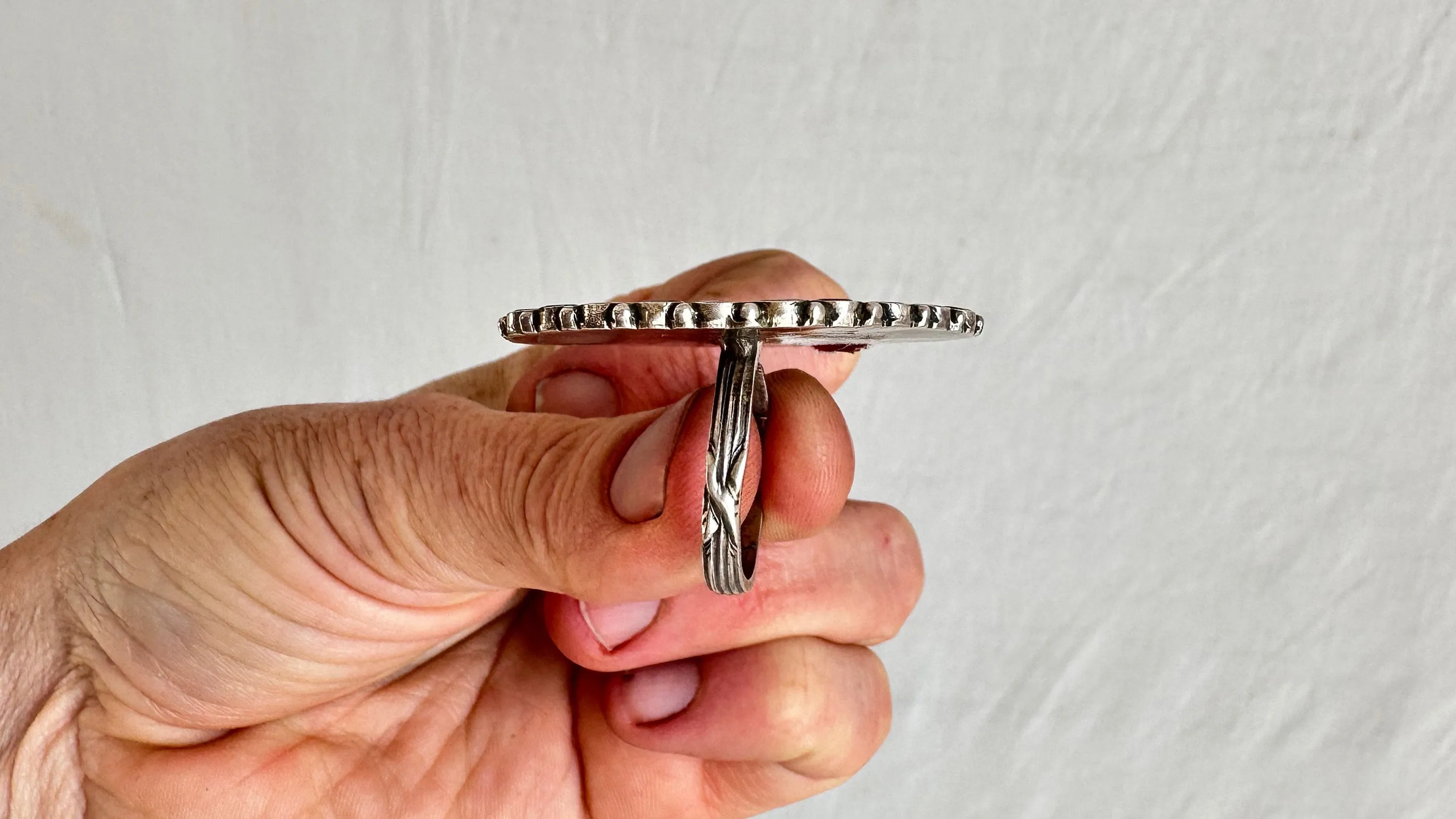Antique Coral and Sterling Ring. India. Gorgeous! size 9.75. 1047