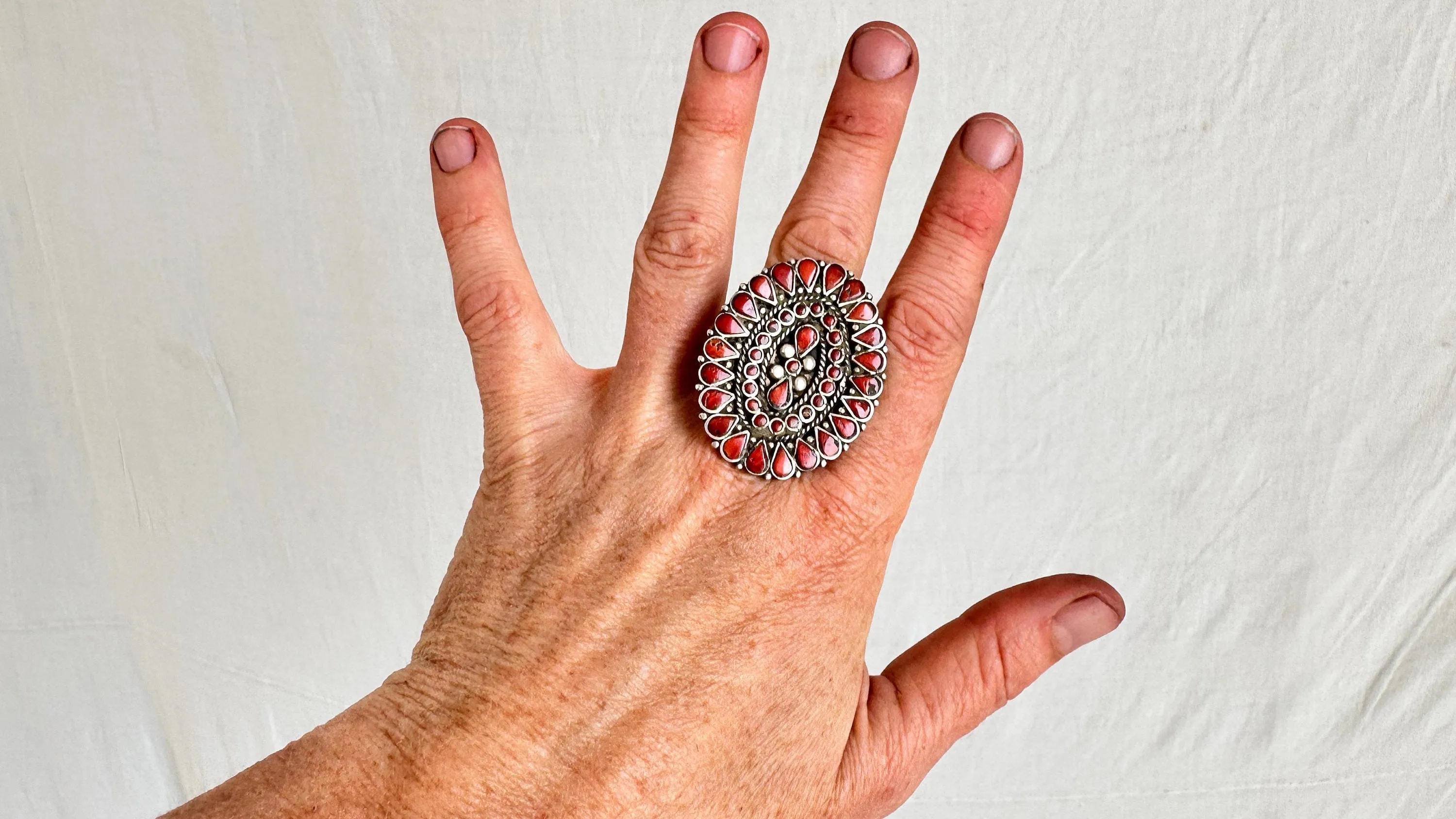 Antique Coral and Sterling Ring. India. Gorgeous! size 9.75. 1047