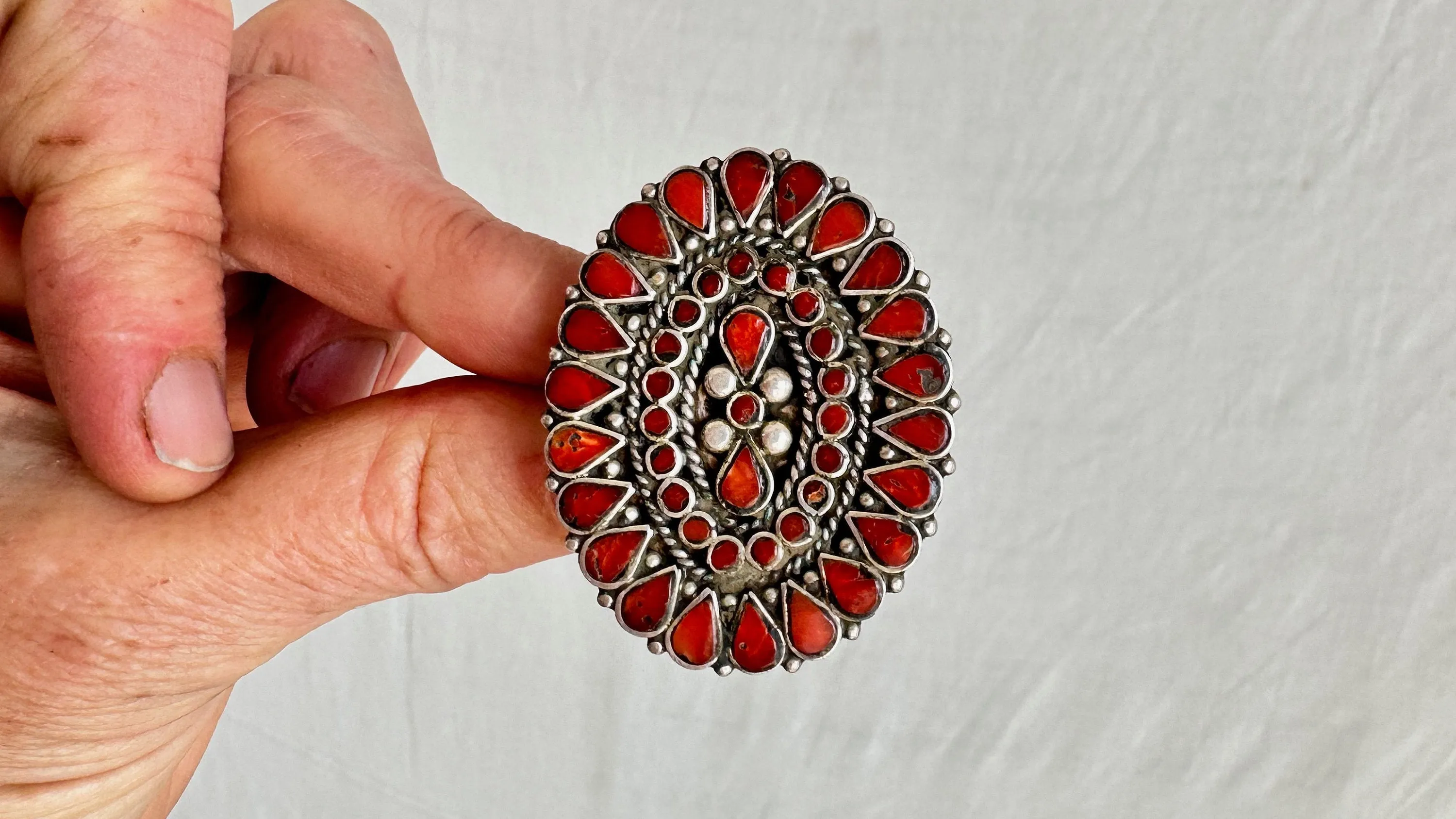 Antique Coral and Sterling Ring. India. Gorgeous! size 9.75. 1047