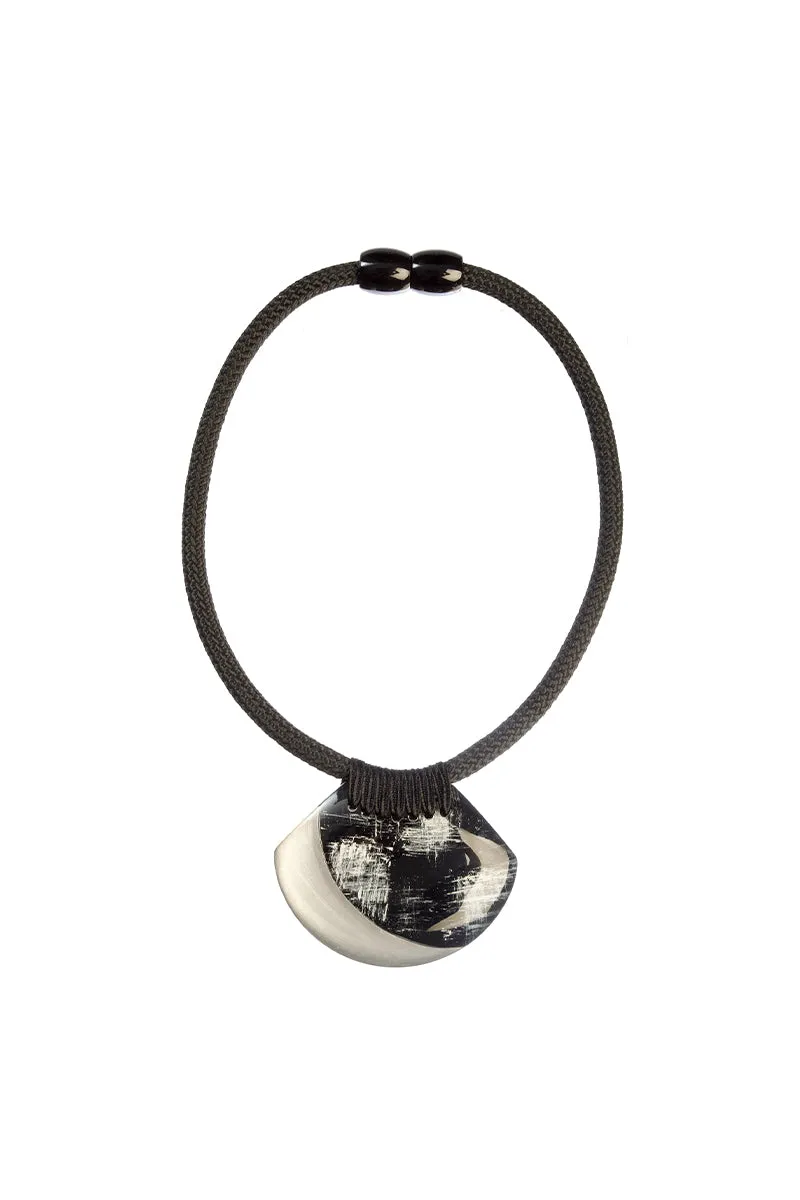 Avani Pendant Necklace