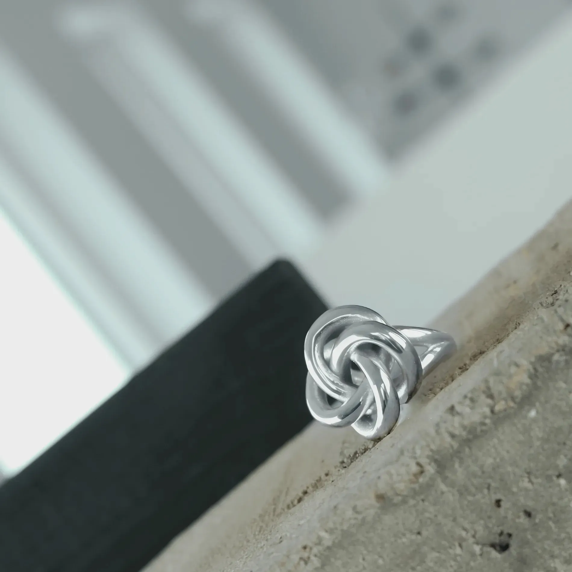 Courage Waterproof Chunky Twisted Statement Ring Silver Plating