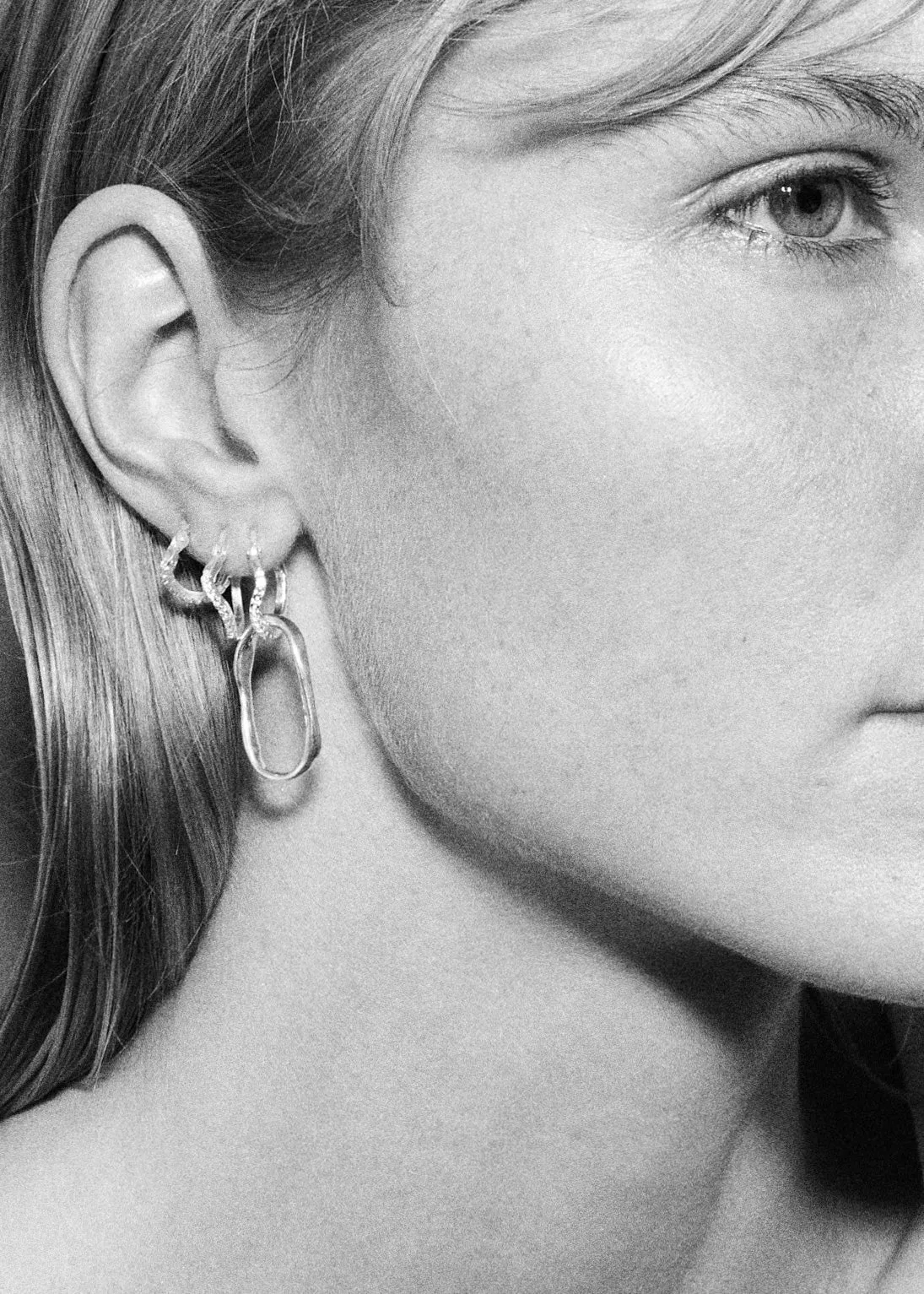 Distorted Hoop Earring Mini