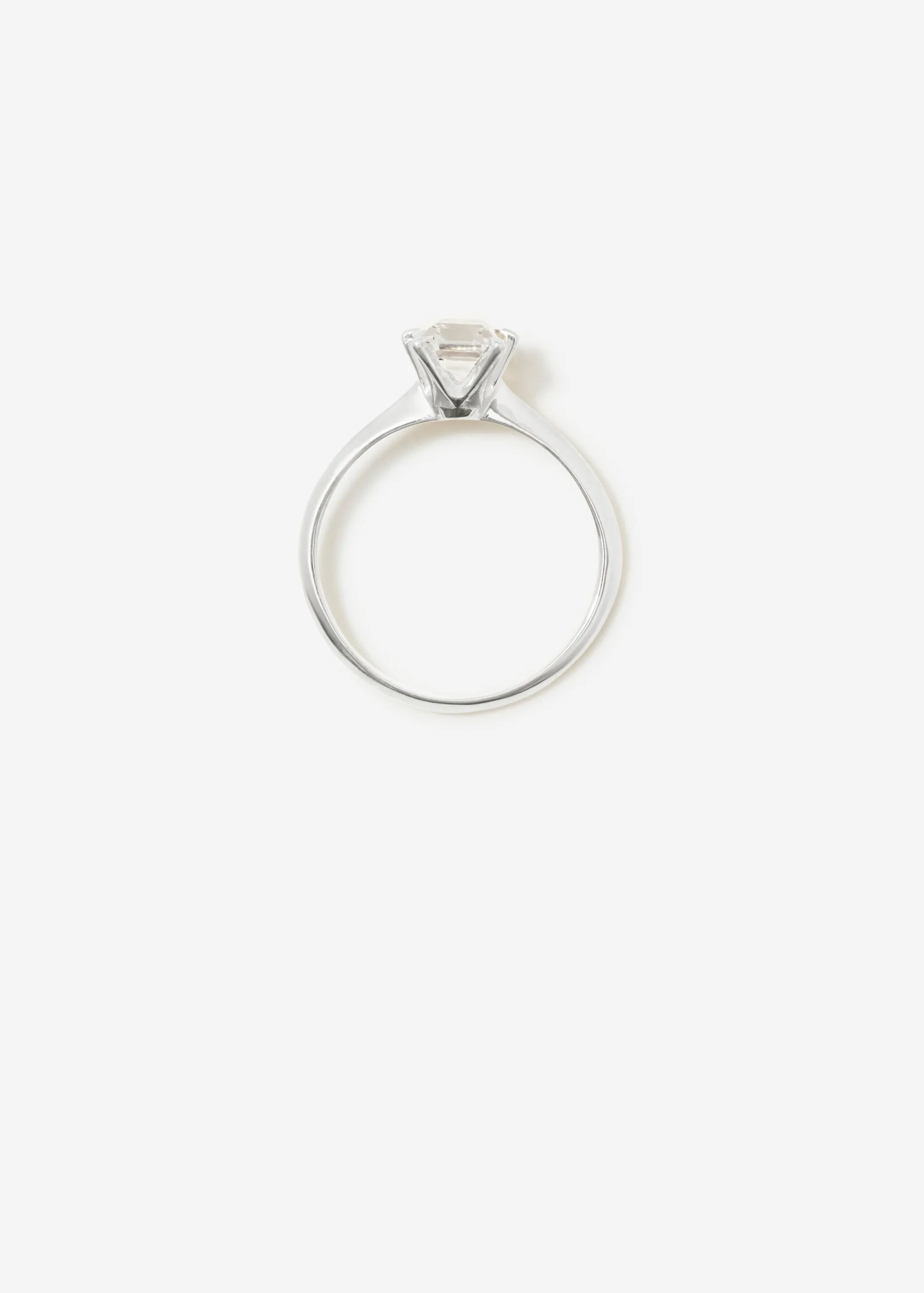 Emerald Cut Solitaire Ring Maxi 0.7 - 0.9 Ct