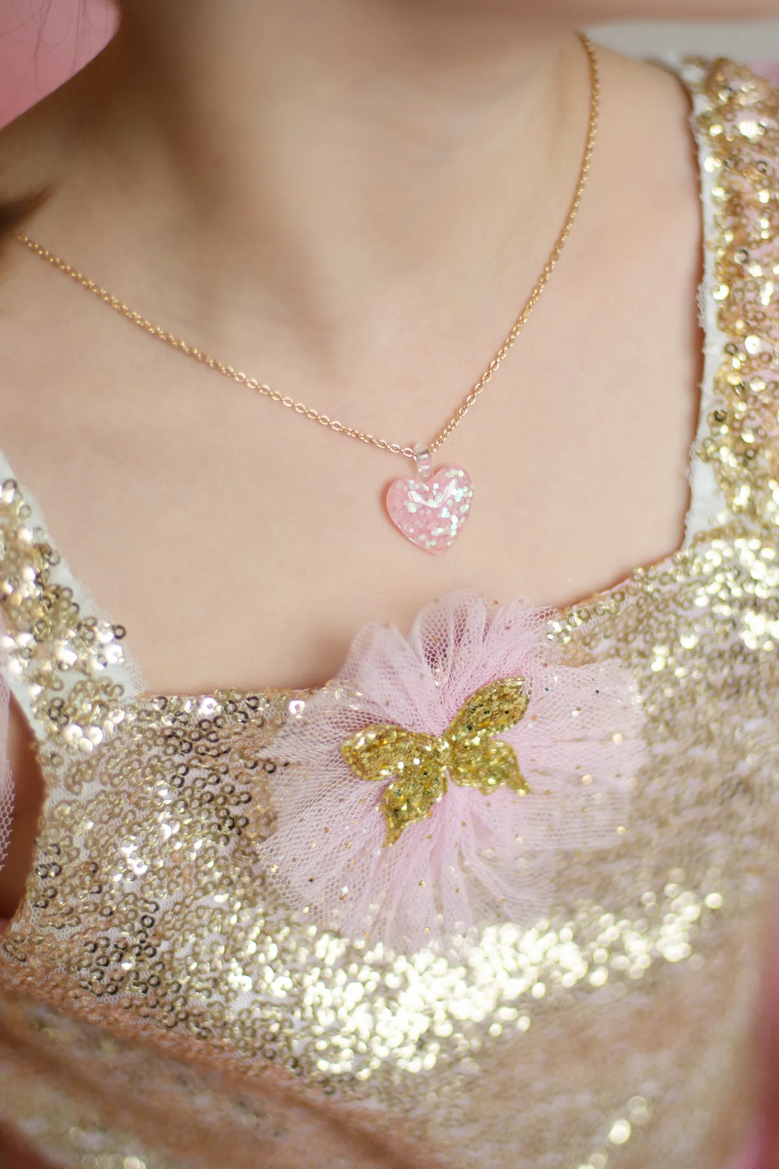 Great Pretenders Boutique Glitter Heart Necklace