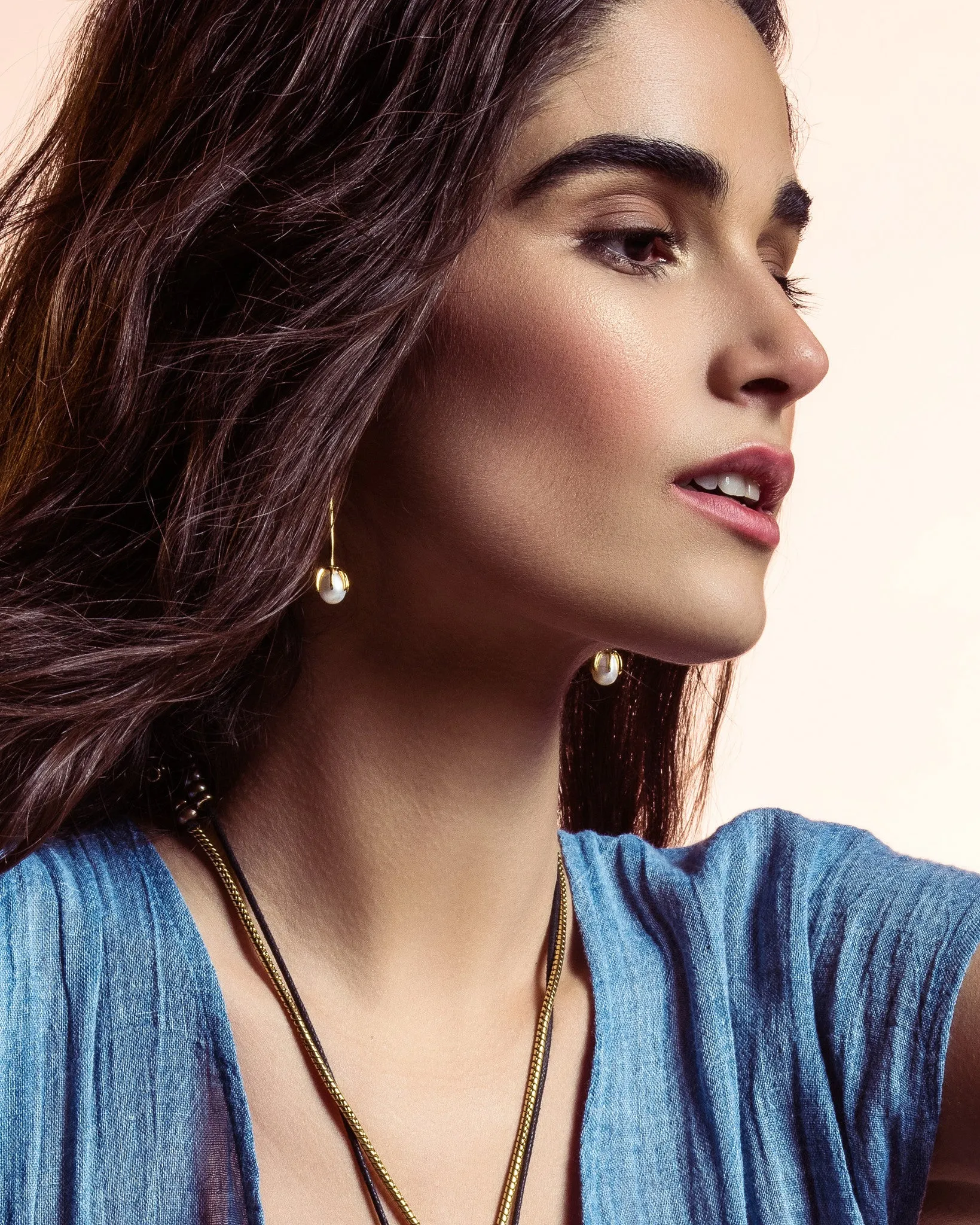 Lizzie Fortunato Eclipse Pearl Earrings | White