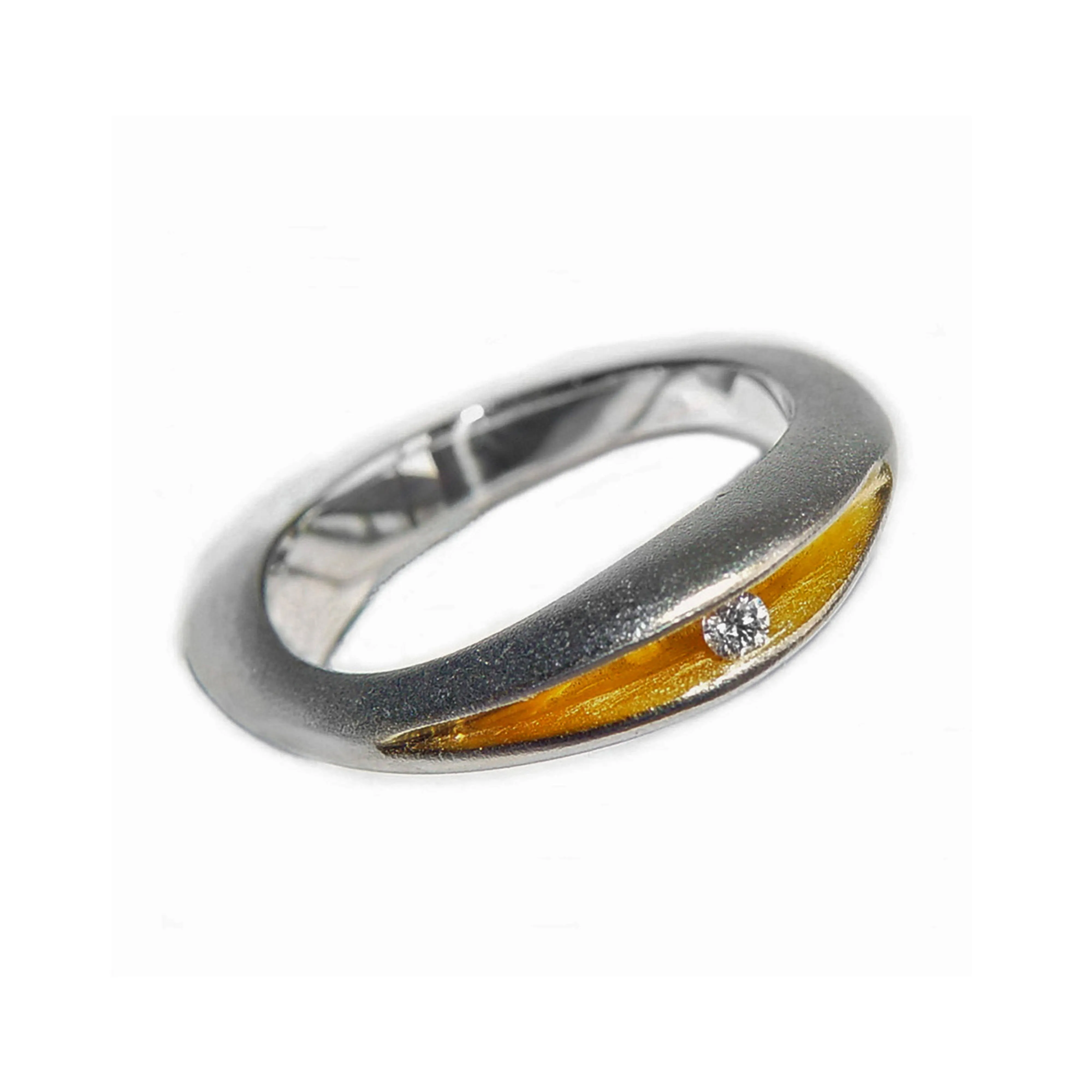 Partially split silver shell ring with 3pt diamond and 22K gold plated interior